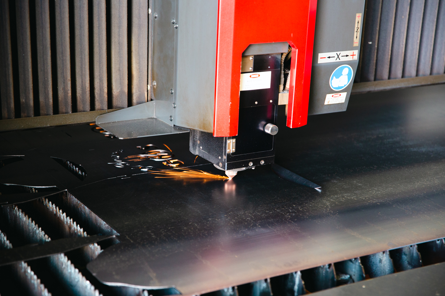 When to Choose Laser Cutting Over Plasma Cutting